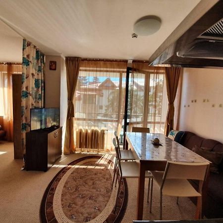 Apartment 428A In Hotel Snezhanka, ปอมโปโรโว ภายนอก รูปภาพ