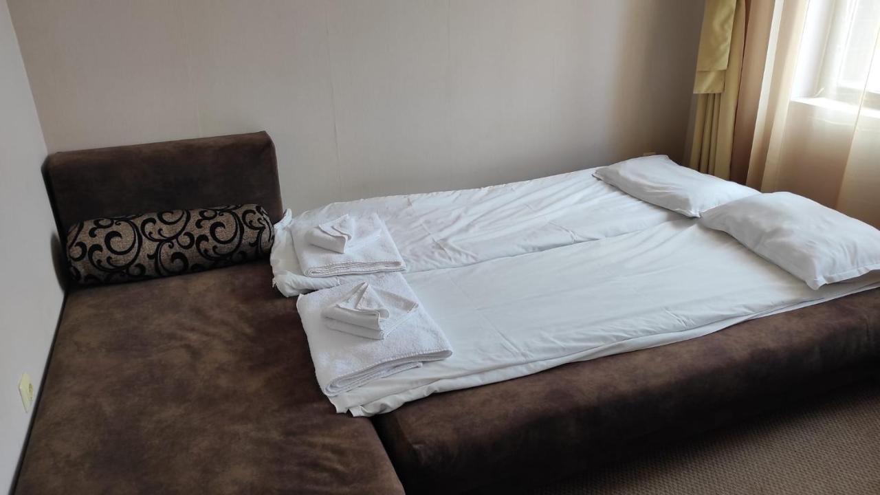 Apartment 428A In Hotel Snezhanka, ปอมโปโรโว ภายนอก รูปภาพ