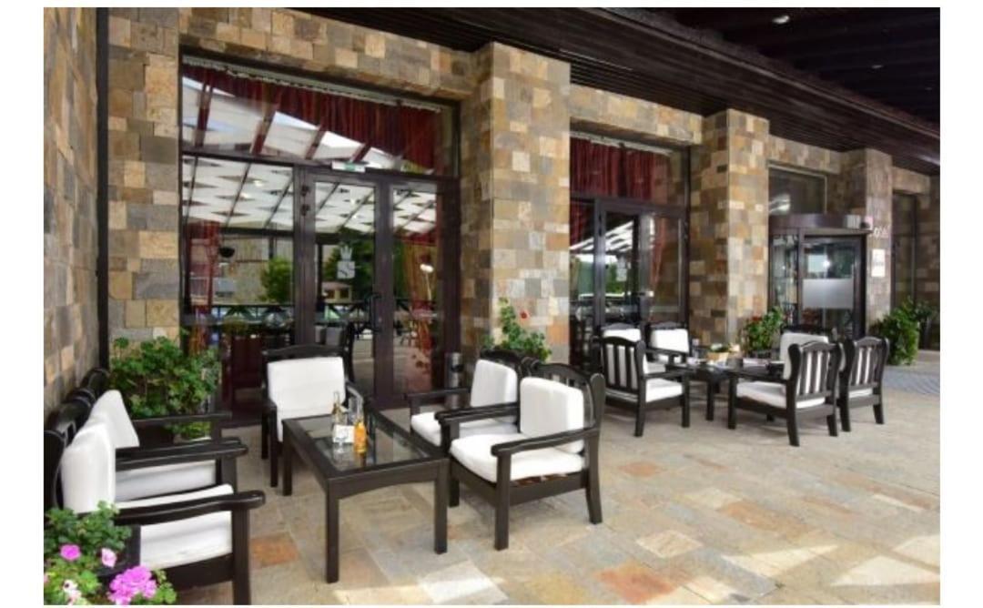 Apartment 428A In Hotel Snezhanka, ปอมโปโรโว ภายนอก รูปภาพ