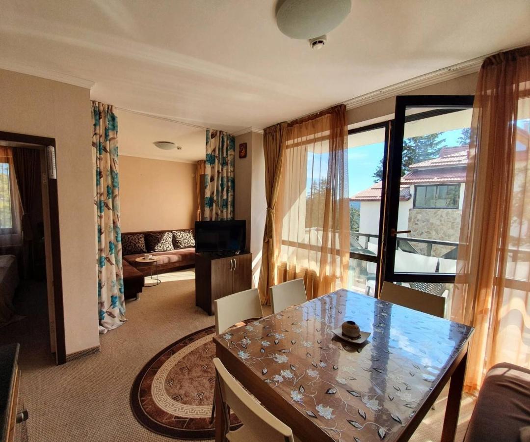Apartment 428A In Hotel Snezhanka, ปอมโปโรโว ภายนอก รูปภาพ